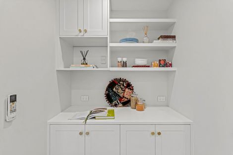 Photo of property in 87 Cashmere Road, Cashmere, Christchurch, 8022