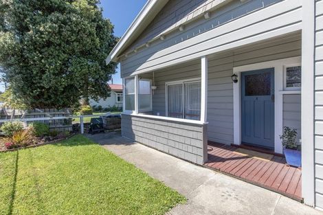 Photo of property in 15 Waverley Street, Waipawa, 4210