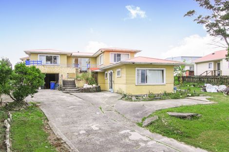 Photo of property in 50 Kelman Road, Kelston, Auckland, 0602