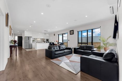 Photo of property in 4 Viv Green Place, Pokeno, 2402