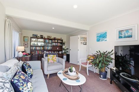 Photo of property in 64 Duncan Terrace, Kilbirnie, Wellington, 6022