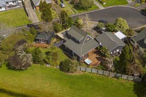 Photo of property in 10 Impala Place, Whitianga, 3510