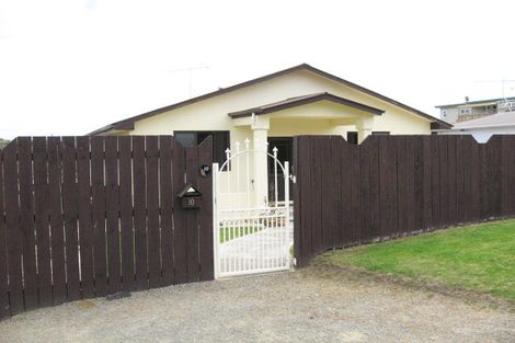 Photo of property in 10 Ruru Road, Otaihanga, Paraparaumu, 5036