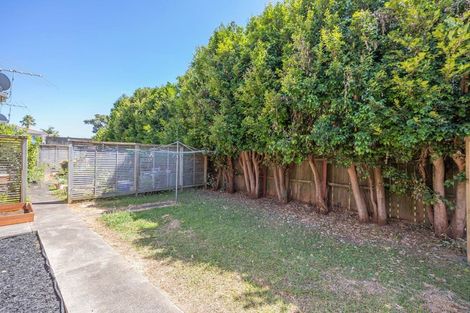 Photo of property in 2/15 Dominion Street, Takapuna, Auckland, 0622