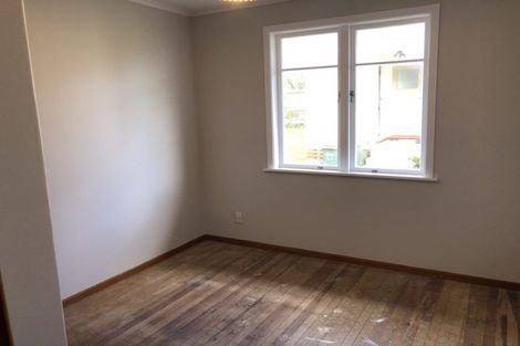 Photo of property in 7 Jenkins Place, Waitara, 4320