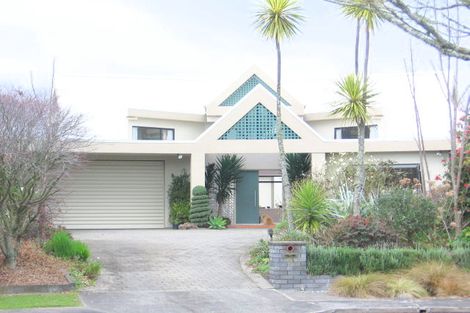 Photo of property in 9 Radford Place, Harrowfield, Hamilton, 3210