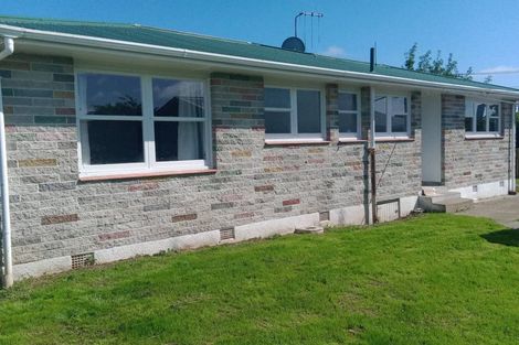 Photo of property in 16 Winchester Street, Levin, 5510