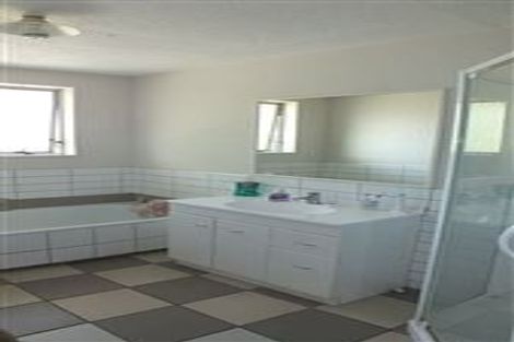 Photo of property in 2/22 Picton Avenue, Riccarton, Christchurch, 8011