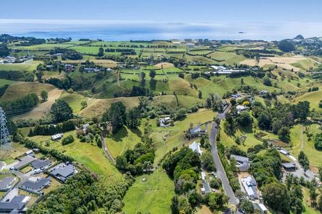 Photo of property in 21 Pararewa Drive, Whalers Gate, New Plymouth, 4310