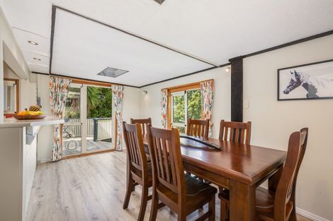 Photo of property in 5 Newnham Court, Tawa, Wellington, 5028