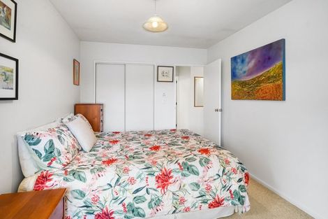 Photo of property in 2/47 Laing Crescent, Heathcote Valley, Christchurch, 8022