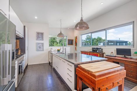 Photo of property in 47a Centennial Drive, Whitianga, 3510