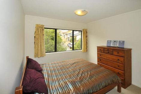 Photo of property in 2/8 Flynn Street, Birkdale, Auckland, 0626