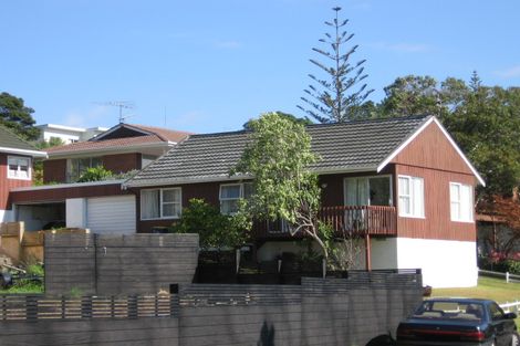 Photo of property in 1/80 Newhaven Terrace, Mairangi Bay, Auckland, 0630