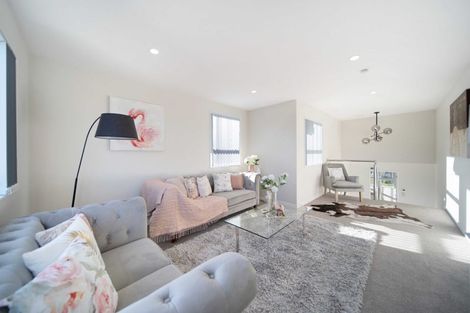 Photo of property in 14 Frazen Avenue, Papakura, 2110