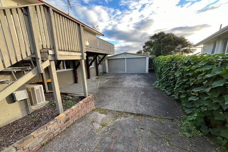 Photo of property in 24 Stanley Road, Glenfield, Auckland, 0629