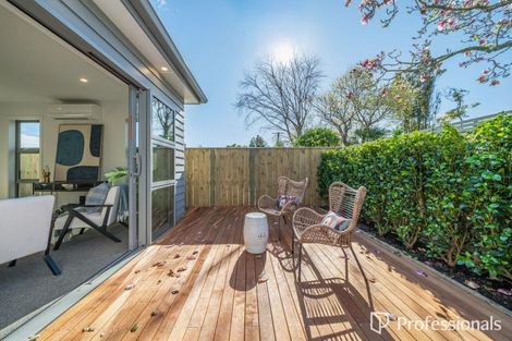 Photo of property in 9b Seddon Street, Waikanae, 5036