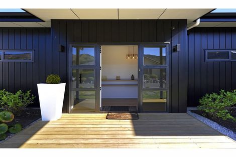 Photo of property in 2 Childs Way, Richmond, 7020