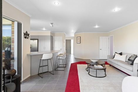 Photo of property in 21 Madison Street, Cambridge, 3434