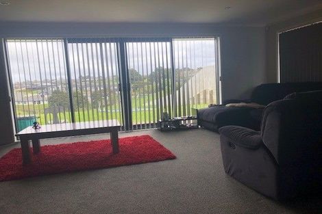 Photo of property in 11 Parkgrove Crescent, Pokeno, 2402