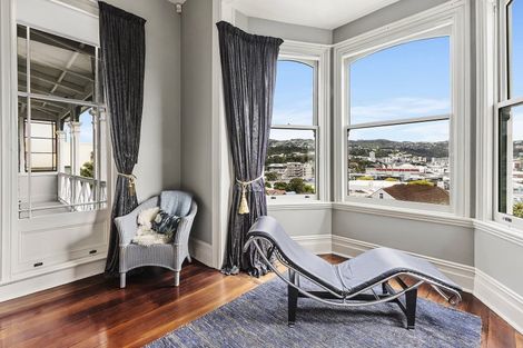 Photo of property in 91 Brougham Street, Mount Victoria, Wellington, 6011