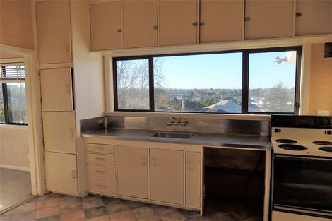Photo of property in 32 Hillcrest Road, Papatoetoe, Auckland, 2025