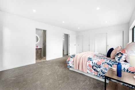 Photo of property in 89a Oreil Avenue, West Harbour, Auckland, 0618