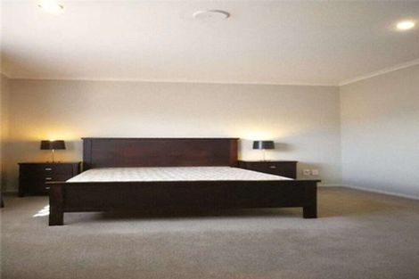 Photo of property in 19 Hornbill Drive, Fairview Heights, Auckland, 0632