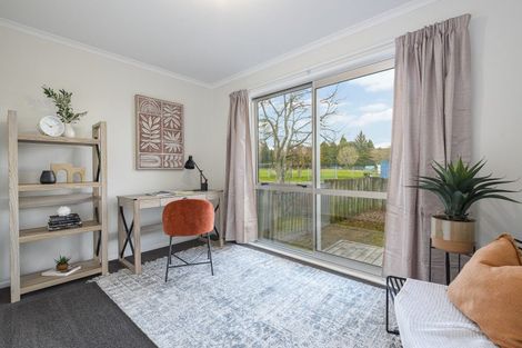 Photo of property in 79 Aquarius Drive, Kawaha Point, Rotorua, 3010