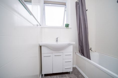 Photo of property in 110a Pahiatua Street, Hokowhitu, Palmerston North, 4410