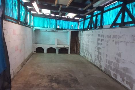 Photo of property in 10 St Margaret Place, West Harbour, Auckland, 0618