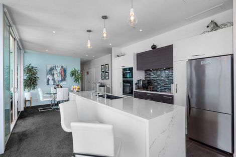 Photo of property in Sentinel Apartments, 2402/3 Northcroft Street, Takapuna, Auckland, 0622