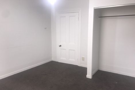 Photo of property in 34 Grove Road, Kelburn, Wellington, 6012