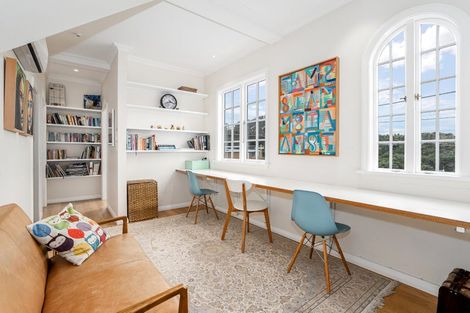 Photo of property in 32 Mccoll Street, Vogeltown, Wellington, 6021