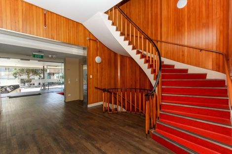 Photo of property in 22 Liardet Apartments, 402/22 Liardet Street, New Plymouth, 4310