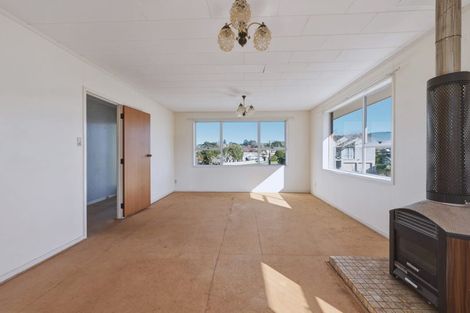 Photo of property in 1 Hinau Street, Pukehangi, Rotorua, 3015