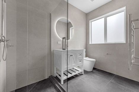 Photo of property in 33 Kaitiaki Drive, Clarks Beach, 2122