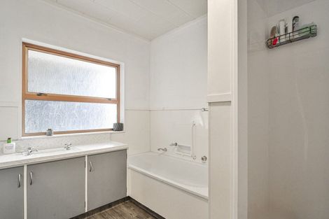 Photo of property in 147 Flaxmere Avenue, Flaxmere, Hastings, 4120