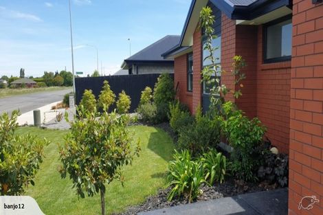 Photo of property in 124 Northbrook Road, Rangiora, 7400