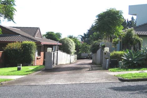 Photo of property in 43 Loloma Drive, Half Moon Bay, Auckland, 2012