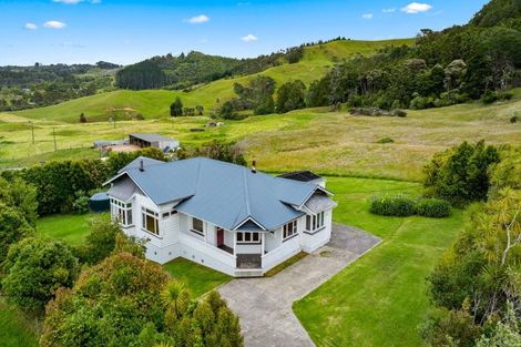 Photo of property in 218 Annandale Road, Kumeu, 0782