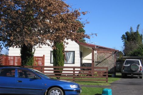 Photo of property in 2/24 Cosgrave Road, Papakura, 2110