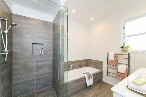 Photo of property in 7 Swansea Street, Hokowhitu, Palmerston North, 4410