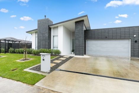 Photo of property in 4 Hopkirk Avenue, Wallaceville, Upper Hutt, 5018