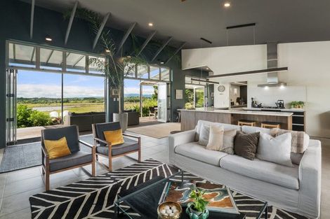 Photo of property in 38 Tanners Point Road, Tanners Point, Katikati, 3177