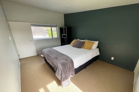 Photo of property in 12a Sandown Road, Rothesay Bay, Auckland, 0630