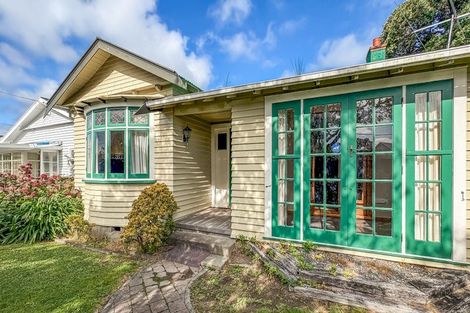 Photo of property in 110 Waiwhetu Road, Waterloo, Lower Hutt, 5011