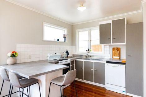 Photo of property in 42 Oldham Avenue, Onekawa, Napier, 4110