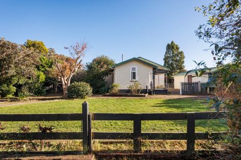 Photo of property in 47 Station Road, Marton, 4710