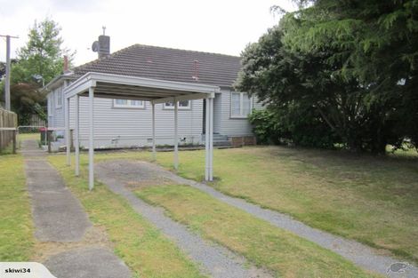 Photo of property in 35 Atiawa Crescent, Waiwhetu, Lower Hutt, 5010